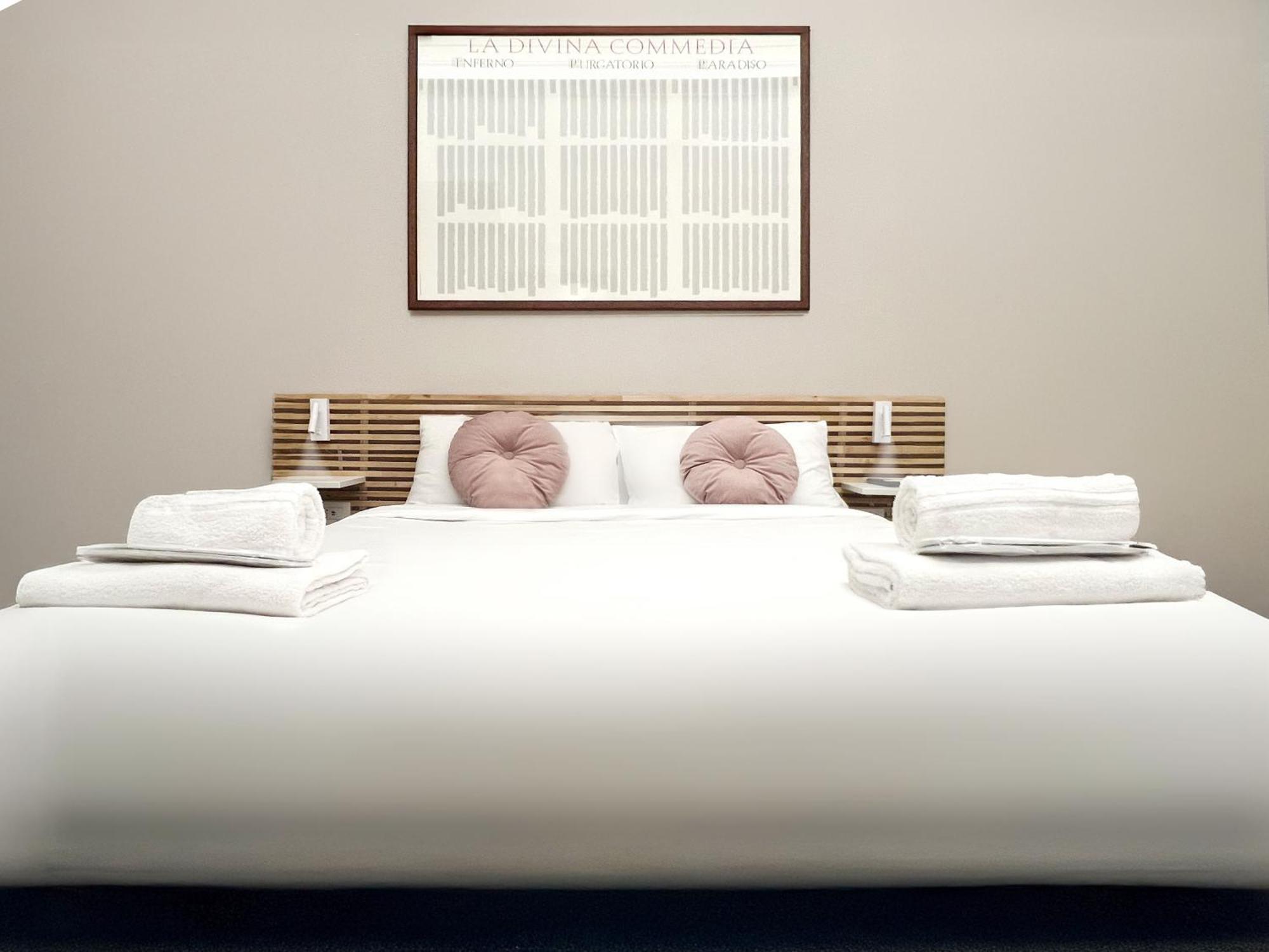 Mercadante Suite Central City มิลาน ภายนอก รูปภาพ